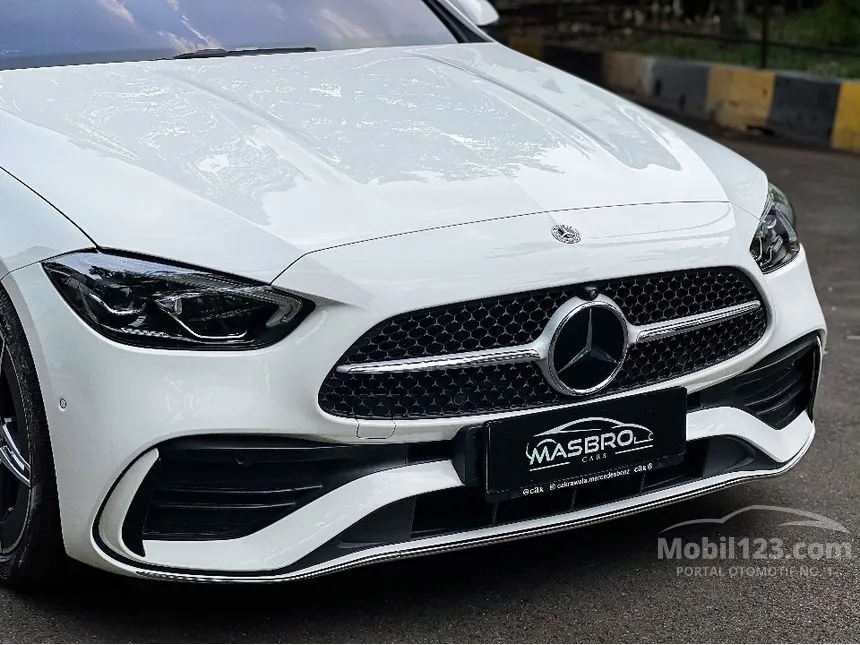 2024 Mercedes-Benz C300 AMG Line Sedan