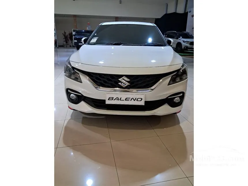 Jual Mobil Suzuki Baleno 2023 1.5 di Jawa Timur Automatic Hatchback Putih Rp 195.000.000