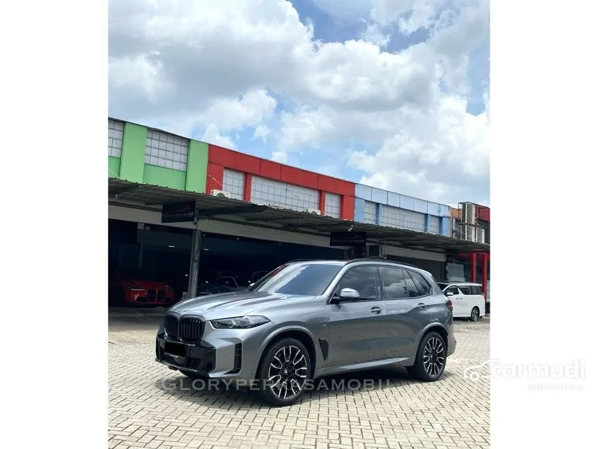 2025 BMW X5 xDrive40i M Sport SUV