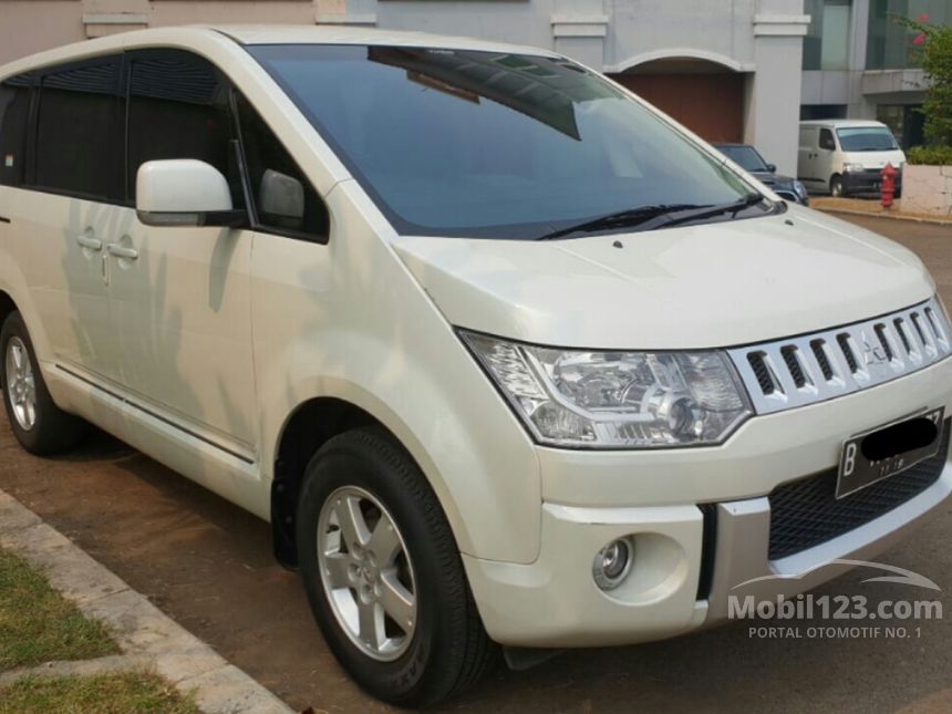 Mitsubishi delica 2014