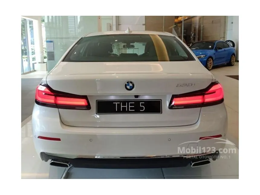 2022 BMW 530i Opulence Sedan
