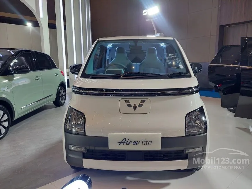 Jual Mobil Wuling EV 2024 Air ev Lite di DKI Jakarta Automatic Hatchback Putih Rp 192.000.000