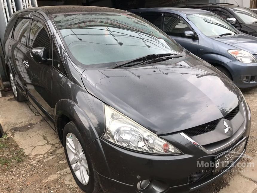 Jual Mobil Mitsubishi Grandis 2010 GT 2.4 di Jawa Barat Jual Mobil Mitsubishi Grandis 2010 GT 2.4 di Jawa Barat