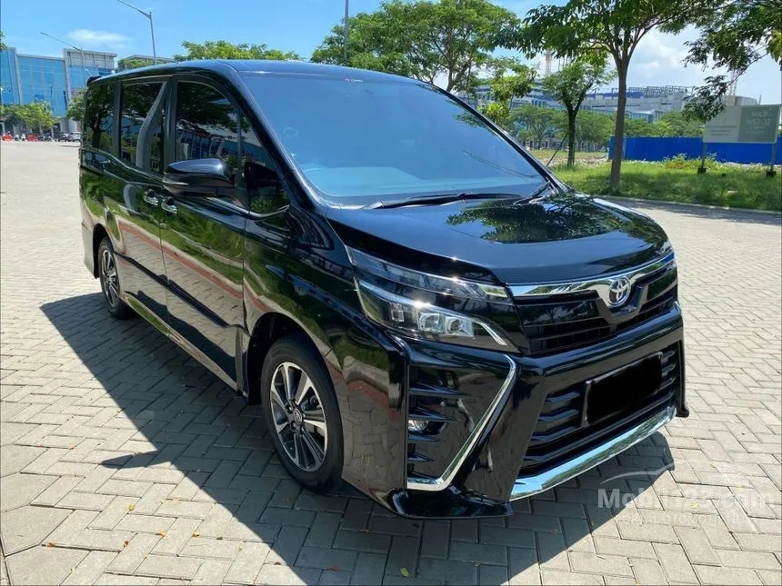 2019 Toyota Voxy MPV