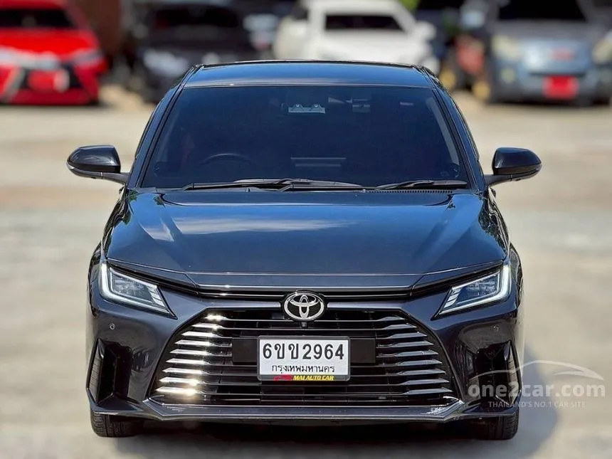 2024 Toyota Yaris Ativ Premium Luxury Sedan