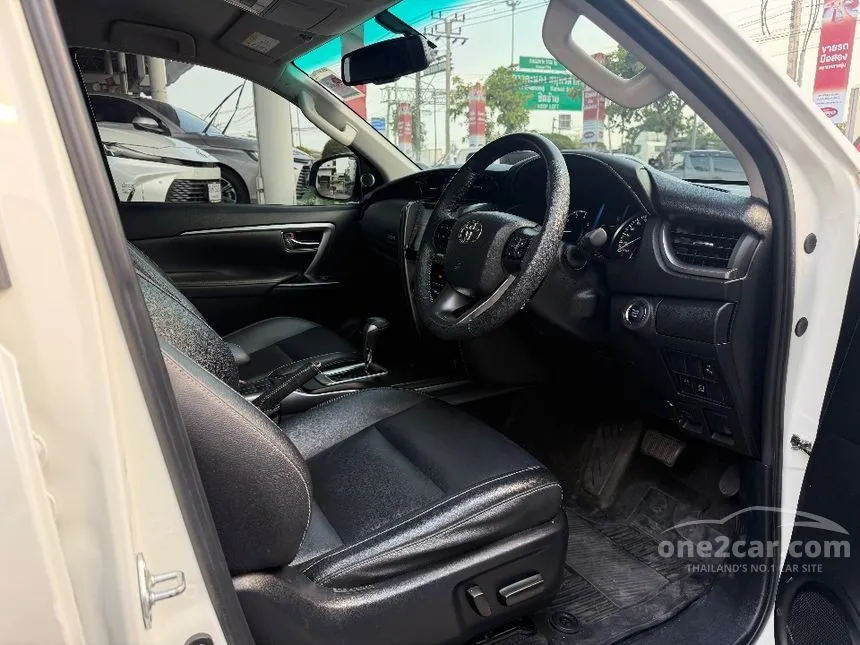 2022 Toyota FORTUNER V SUV
