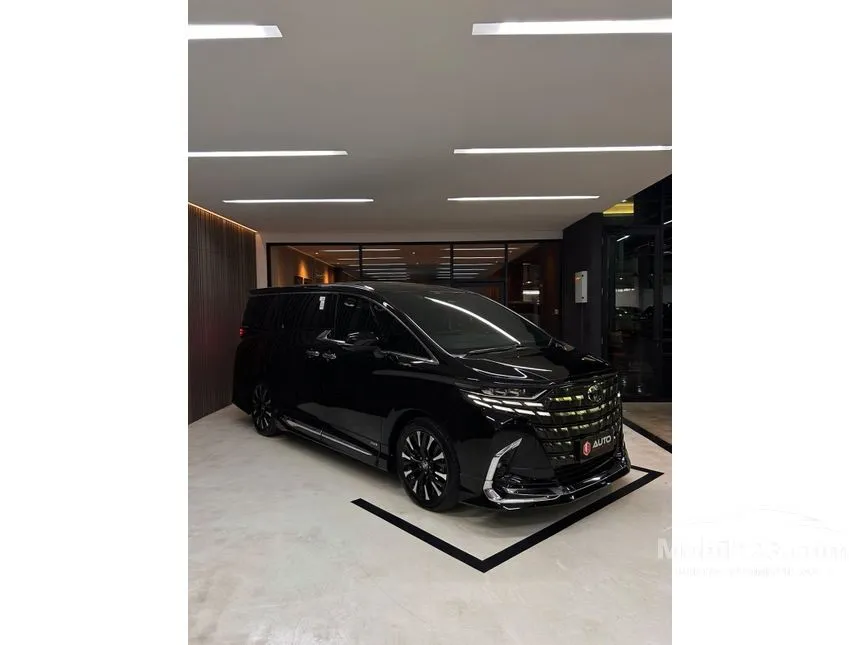 2024 Toyota Alphard HEV Modelista MPV
