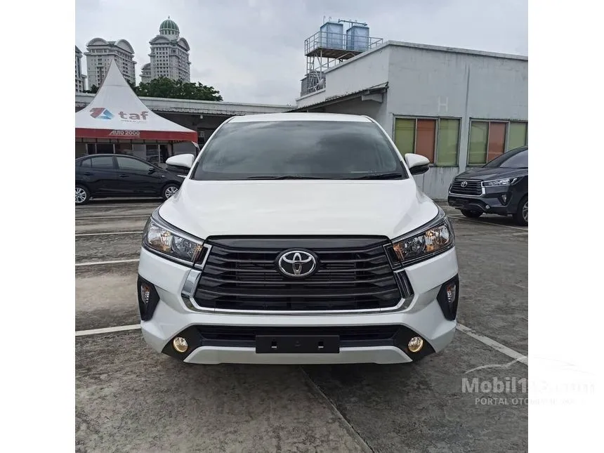 Jual Mobil Toyota Kijang Innova 2023 G 2.4 di Banten Automatic MPV Putih Rp 405.000.000