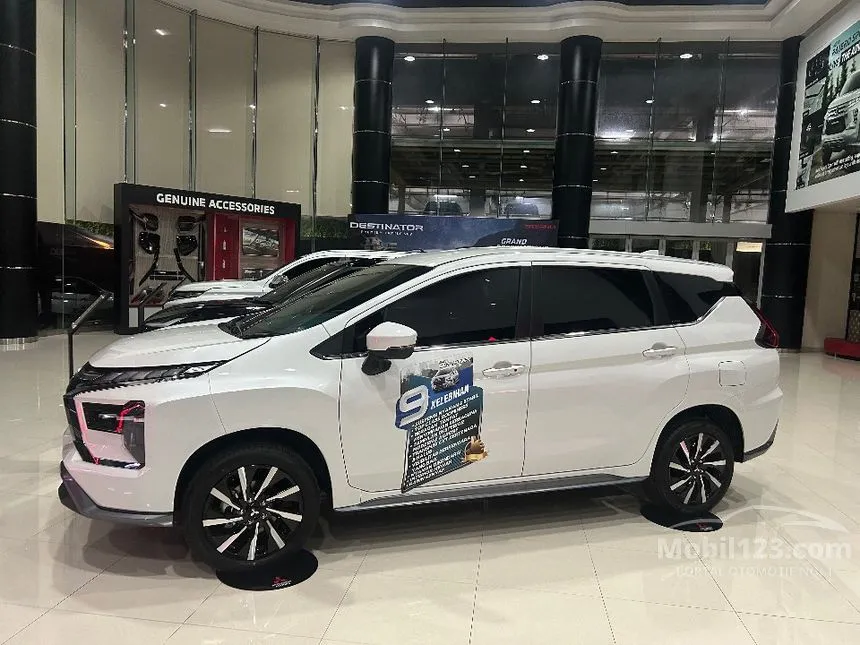 2025 Mitsubishi Xpander Ultimate (White) MPV