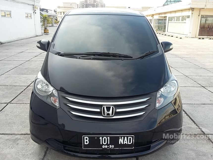 Jual Mobil  Honda  Freed  2010 1 5 1 5 di DKI Jakarta 