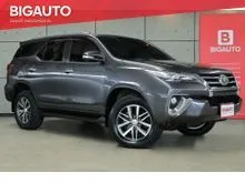 2018 Toyota Fortuner 2.8 (ปี 15-21) V 4WD SUV AT