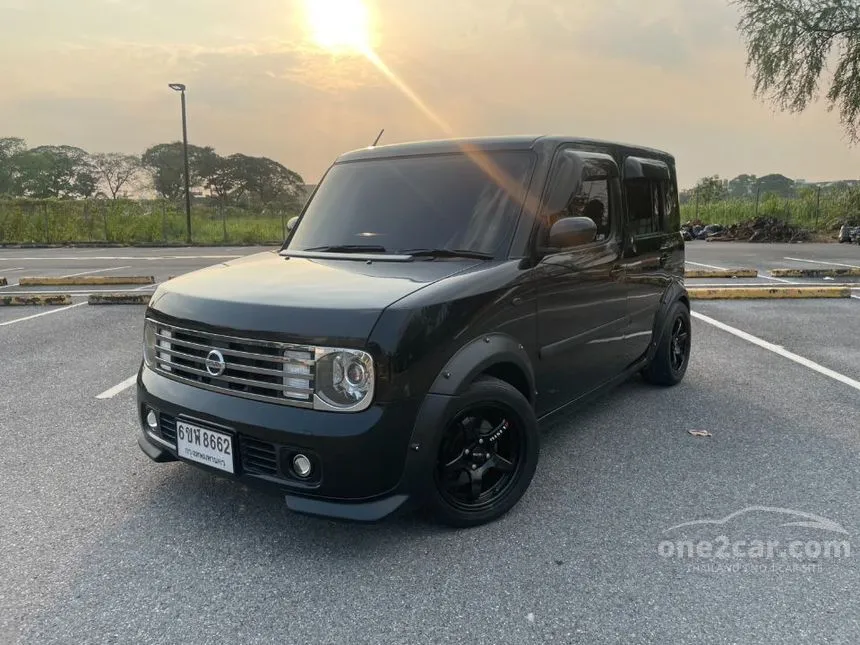 2011 Nissan CUBE Z11 e Hatchback
