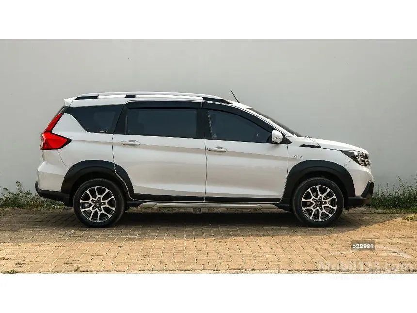 2023 Suzuki XL7 Zeta SUV