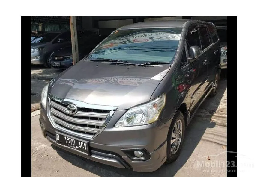 Jual Mobil Toyota Kijang Innova 2014 G Luxury 2.0 di Jawa Barat Automatic MPV Abu