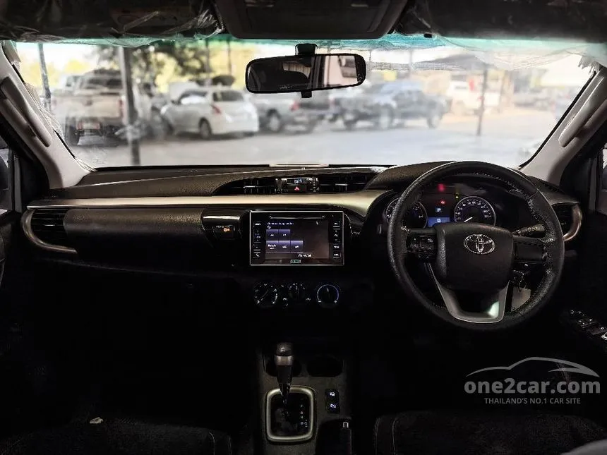 2018 Toyota HILUX REVO E Plus Prerunner Smart Cab Pickup