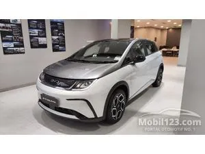 2025 BYD Dolphin Premium Extended Range Hatchback