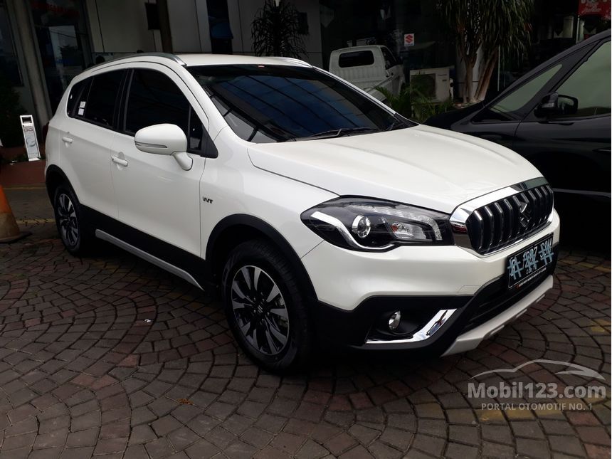 Jual Mobil  Suzuki  SX4 S  Cross  2021  1 5 di DKI Jakarta 