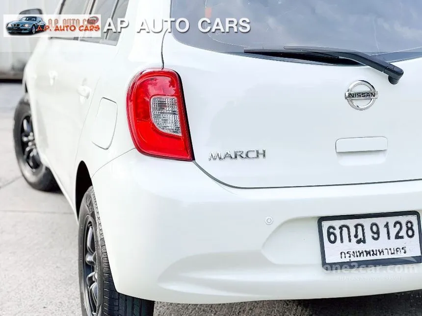 2017 Nissan MARCH V Hatchback