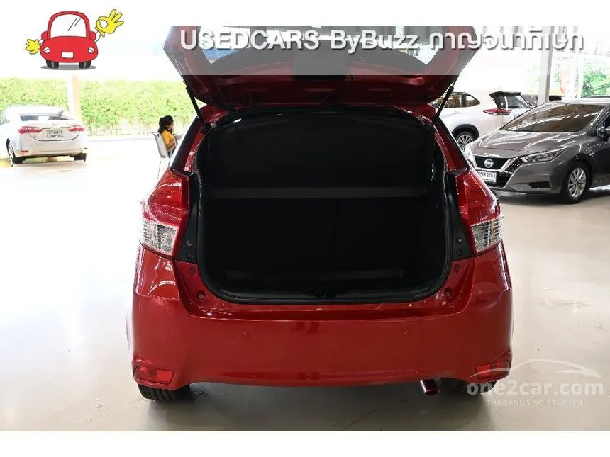 2015 Toyota YARIS G Hatchback