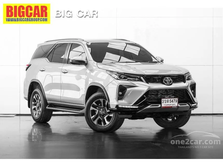 2022 Toyota Fortuner Leader V SUV