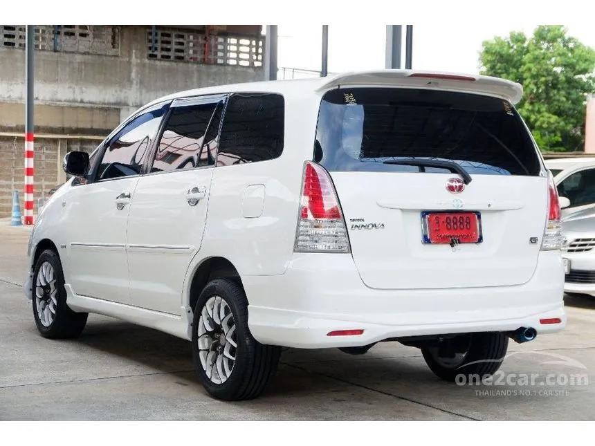 2011 Toyota INNOVA G Wagon