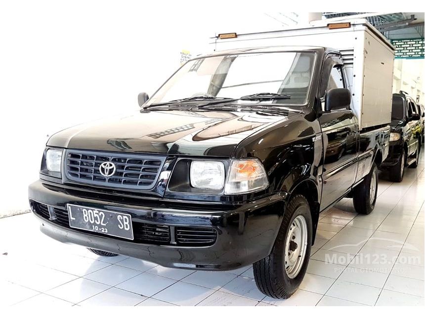 Jual Mobil Toyota Kijang Pick Up  2005 1 8 di Jawa Timur 