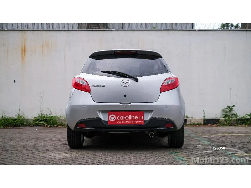 2013 Mazda 2 R Hatchback