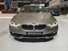 PROMO GIIAS 2019 SPESIAL DISKON BONUS TERBESAR TERBAIK SE INDONESIA DIJAMIN PUAS UNTUNG NIK 2018 BMW 320i 2.0 Luxury Sedan