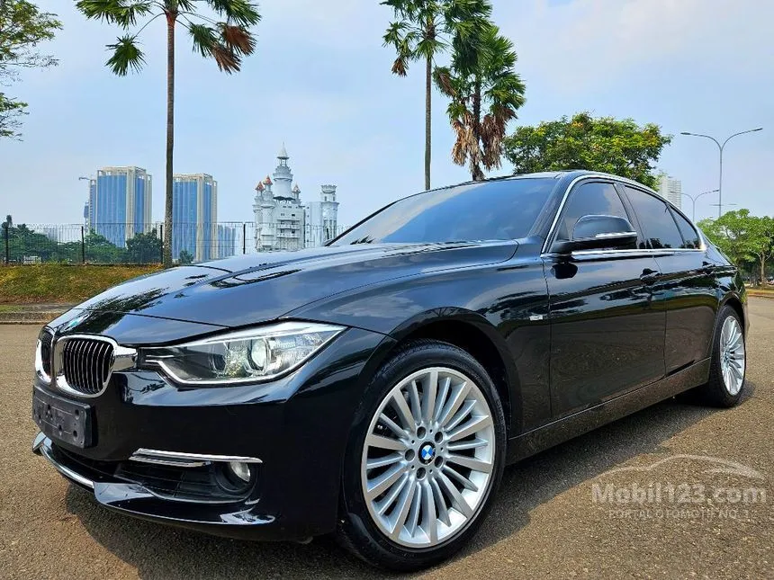 Jual Mobil BMW 328i 2014 Luxury 2.0 di DKI Jakarta Automatic Sedan Hitam Rp 345.000.000