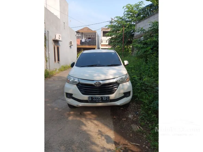 Jual Mobil Toyota Avanza 2017 E 1.3 di Jawa Barat Manual MPV Putih Rp 125.000.000