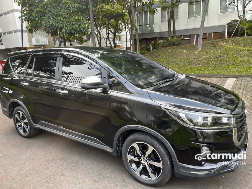2021 Toyota Kijang Innova Venturer MPV