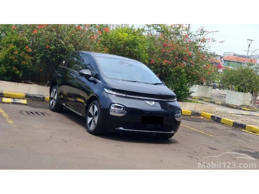 2024 Wuling Cloud EV 460KM Hatchback