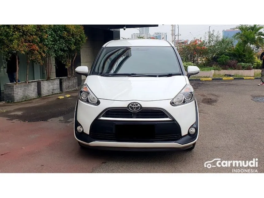 2017 Toyota Sienta V MPV