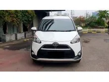 2017 Toyota Sienta 1.5 V MPV putih km 43 ribuan