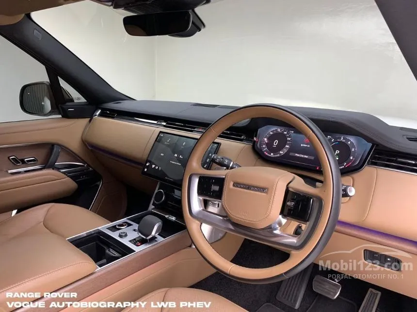 2023 Land Rover Range Rover Vogue PHEV P440e LWB SUV