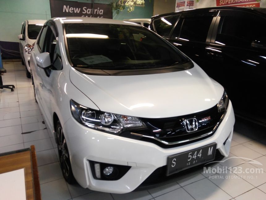 Jual Mobil Honda Jazz 2016 RS 1.5 di Jawa Timur Automatic 