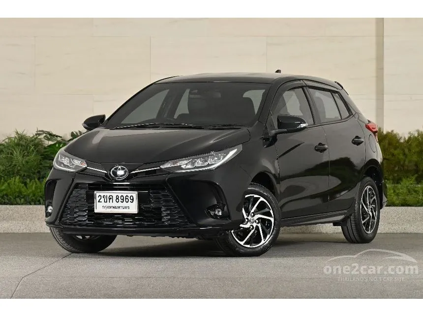 2021 Toyota Yaris Ativ Sport Premium Sedan