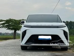 2026 MAXUS MIFA-9 Premium MPV