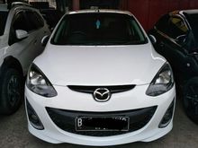 Mazda 2 1.5 R Hatchback Matic Tahun 2011 Warna Putih Istimewa Siap Pakai No PR Ready Untuk Keluar Kota Sangat Nyaman Dan Mewah