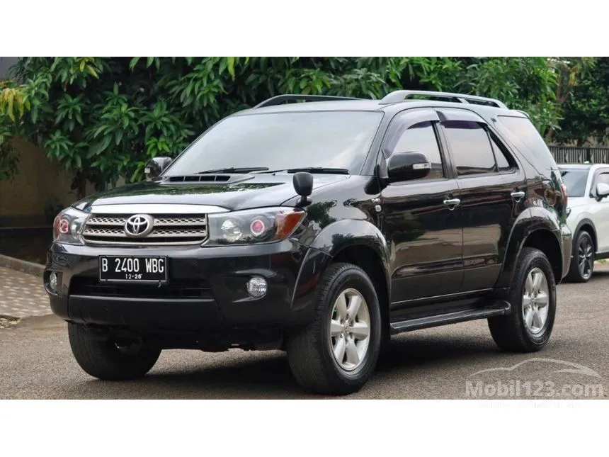 Jual Mobil Toyota Fortuner 2010 G 2.5 di DKI Jakarta Automatic SUV Hitam Rp 205.000.000