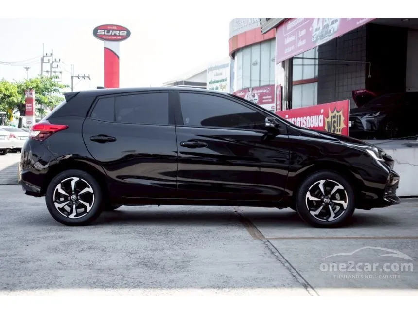2023 Toyota YARIS Smart Hatchback