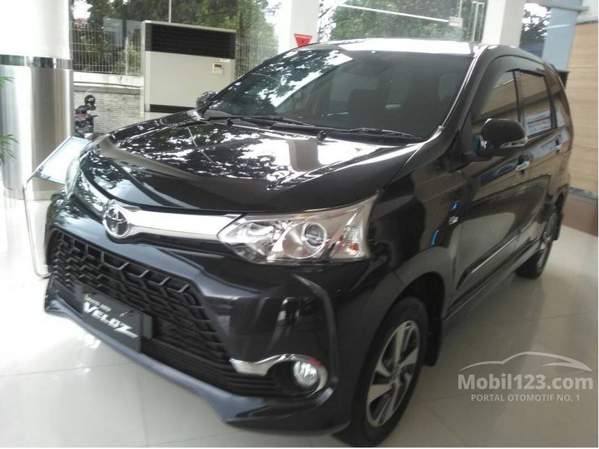 Jual Mobil  Toyota Avanza  2021  Veloz  1 5 di Jawa Barat 