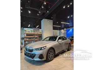2025 BMW 520i 2.0 M Sport Sedan