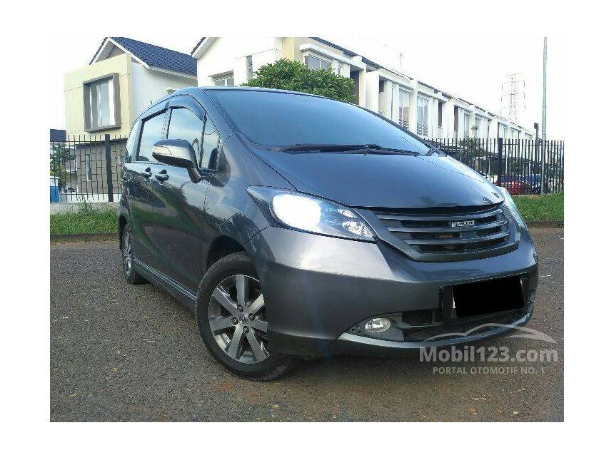 Jual Mobil Honda Freed 2010  1 5 1 5 di Banten Automatic 