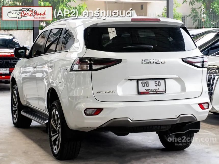2022 Isuzu MU-X Ultimate SUV
