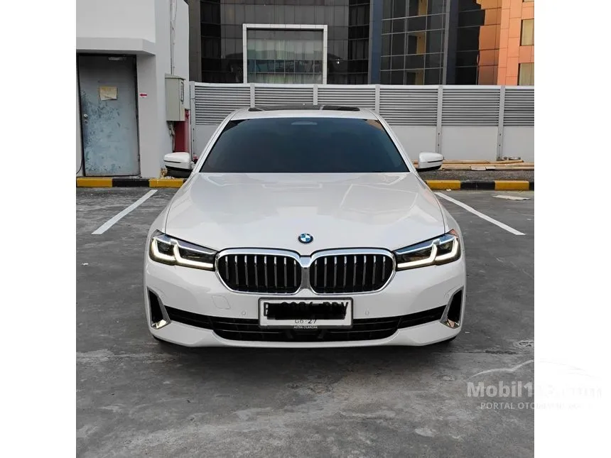2022 BMW 530i Opulence Sedan