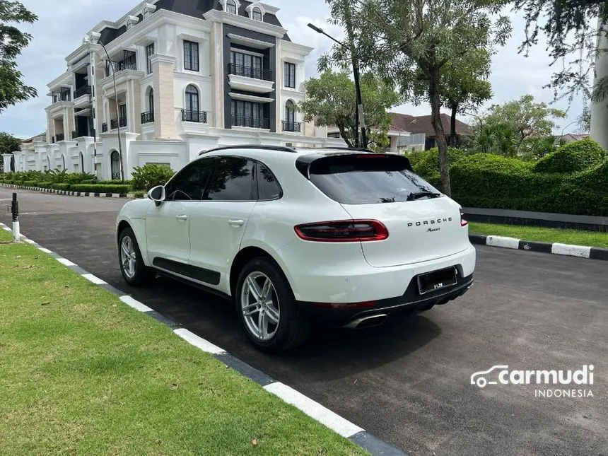 2015 Porsche Macan SUV