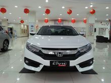 2018 Honda Civic 1.5 ES Sedan