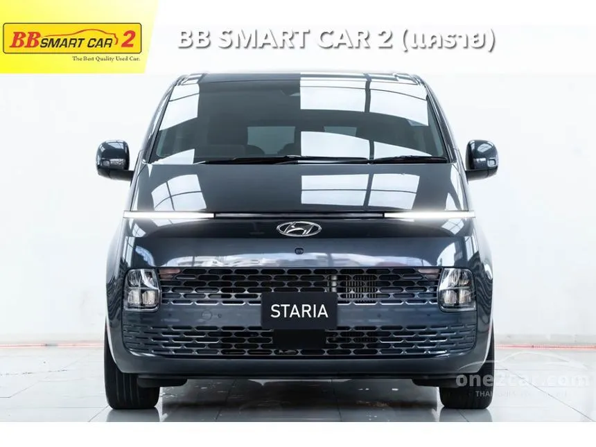 2022 Hyundai Staria SEL Van