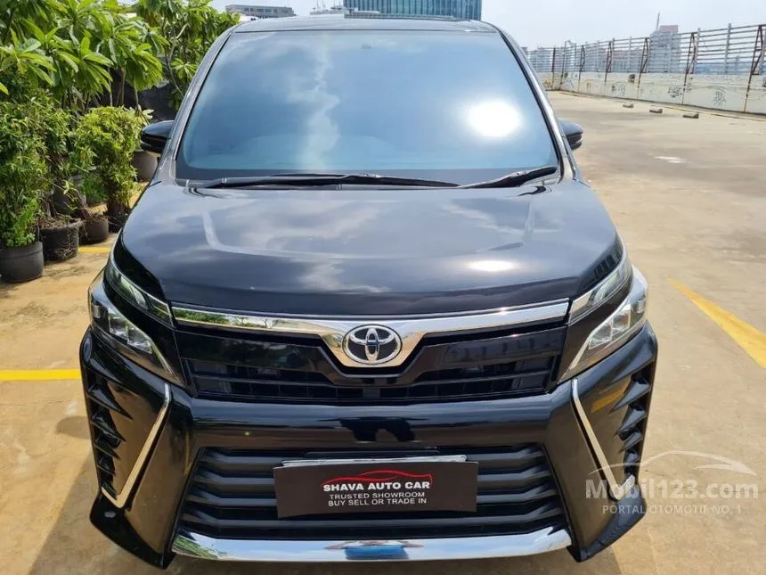 Jual Mobil Toyota Voxy 2017 2.0 di DKI Jakarta Automatic Wagon Hitam Rp 337.000.000
